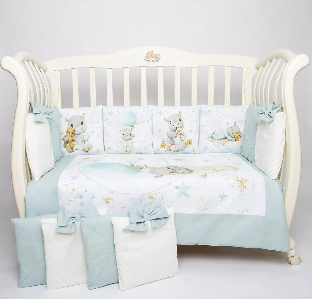 картинка Комплект в кроватку Премиум ПАННО 5 шт.съемн.навол. подушками 6 предм. Бегемотики(мятный) от Компасик.ру гипермаркет детских колясок и автокресел
